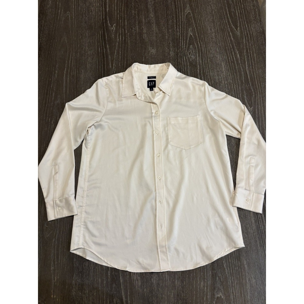 GAP Satin Boyfriend Shirt Ivory Button Up Blouse Womens M NWOT